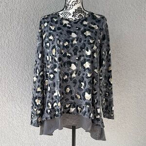 LOGO by Lori Goldstein Leopard Chiffon Contrast Top Blouse Shirt - Size Large